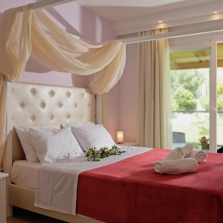 גאוביה Palapart Gikas Suites And Studios מראה חיצוני תמונה